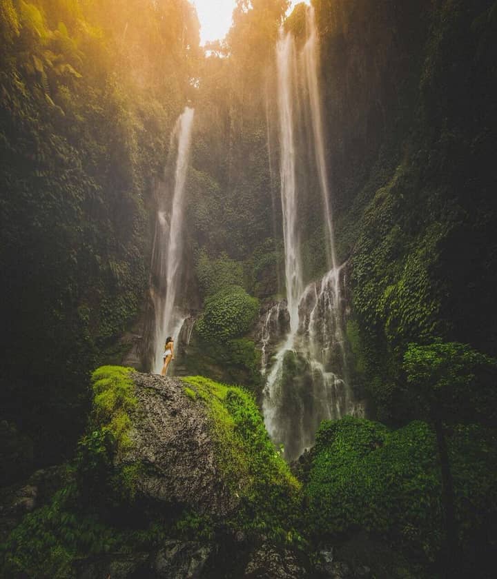 Невероятное количество водопадов
